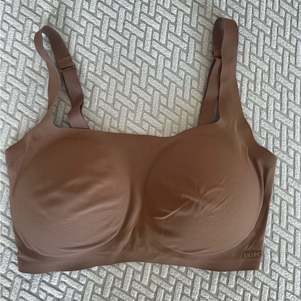 SKIMS NAKED SCOOP BRALETTE | OXIDE